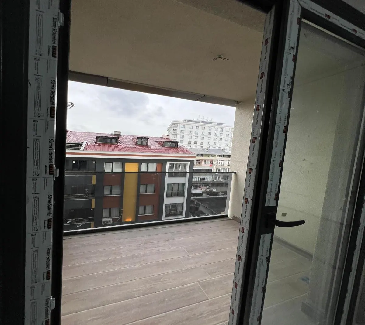 Balkon çıkışı